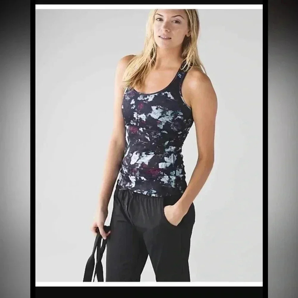 Lululemon Static Blossom Power Y Enhearten Tank  Size 4